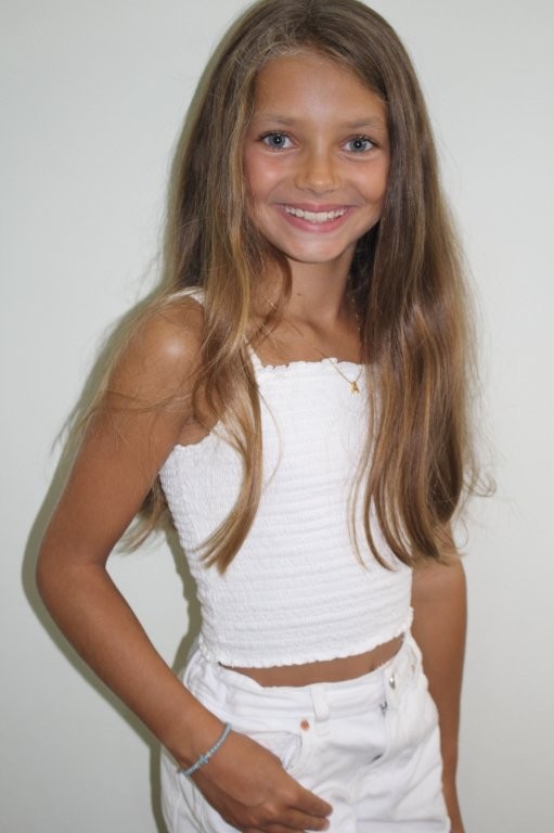 ALISIA POR.